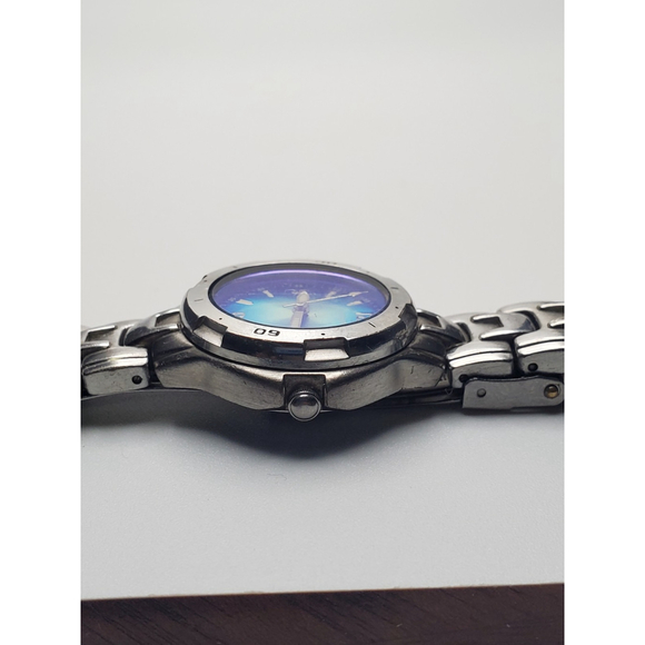 Womens Watch - Picture 7 of 11